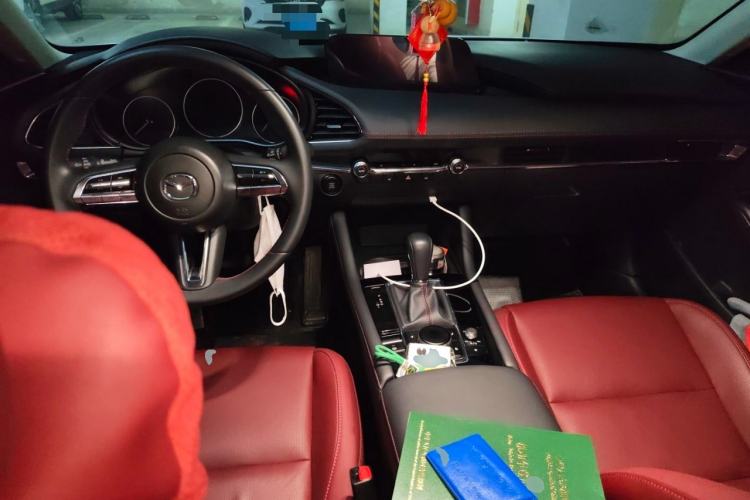 Used Mazda 3 Axela 2023 2.0L Automatic Zhiyao Edition Center Console