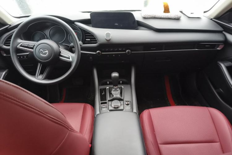 Used Mazda 3 Axela 2023 2.0L Automatic Zhiqing Edition Center Console