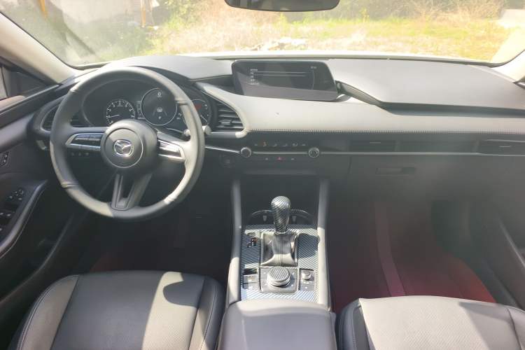 Used Mazda 3 Axela 2023 2.0L Automatic Zhiqing Edition Center Console