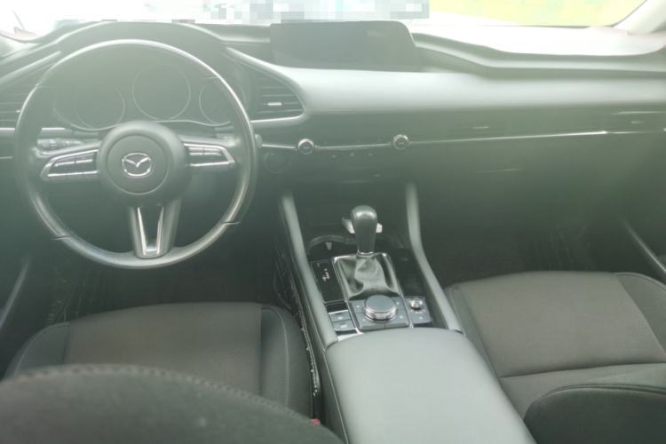 Used Mazda 3 Axela 2023 2.0L Automatic ZhiXuan Edition Center Console