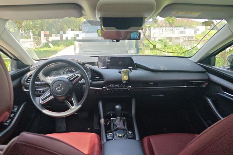 Used Mazda 3 Axela 2023 2.0L Automatic ZhiZhen Edition Center Console