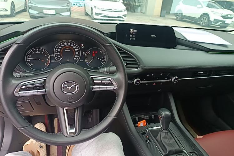 Used Mazda 3 Axela 2023 2.0L Automatic ZhiXuan Edition Center Console