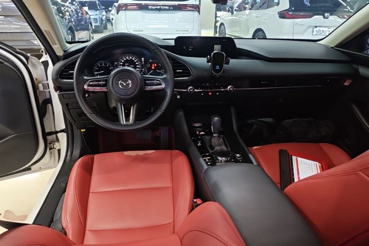 Used Mazda 3 Axela 2023 2.0L Automatic ZhiXuan Edition Center Console
