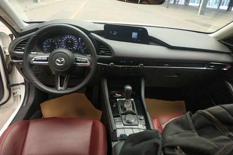 Used Mazda 3 Axela 2023 2.0L Automatic ZhiZhen Edition Center Console