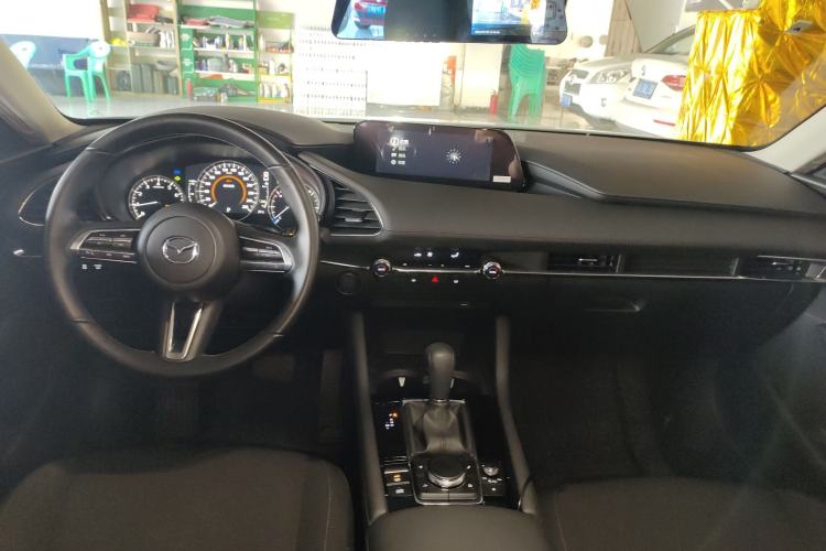 Used Mazda 3 Axela 2023 2.0L Automatic ZhiXuan Edition Center Console