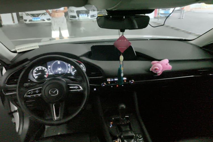 Used Mazda 3 Axela 2023 2.0L Automatic ZhiXuan Edition Center Console