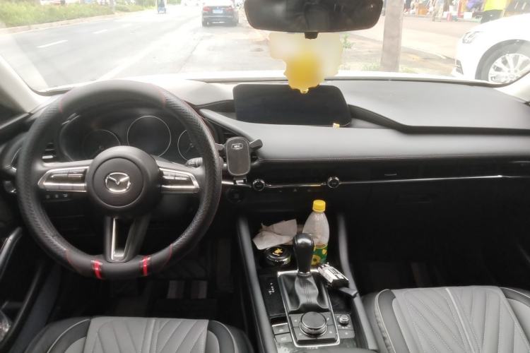Used Mazda 3 Axela 2023 2.0L Automatic ZhiXuan Edition Center Console