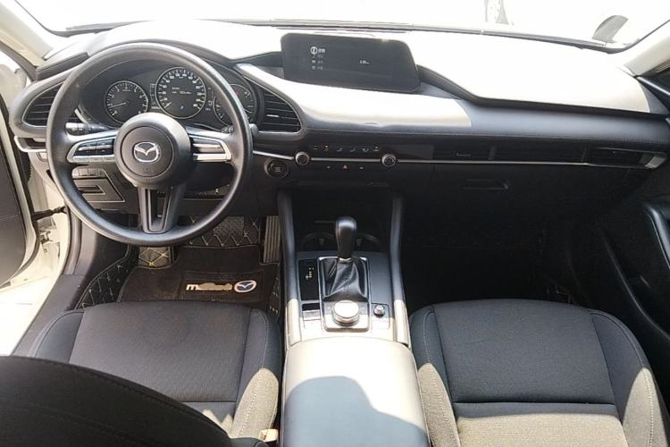 Used Mazda 3 Axela 2023 2.0L Automatic Zhiqing Edition Center Console