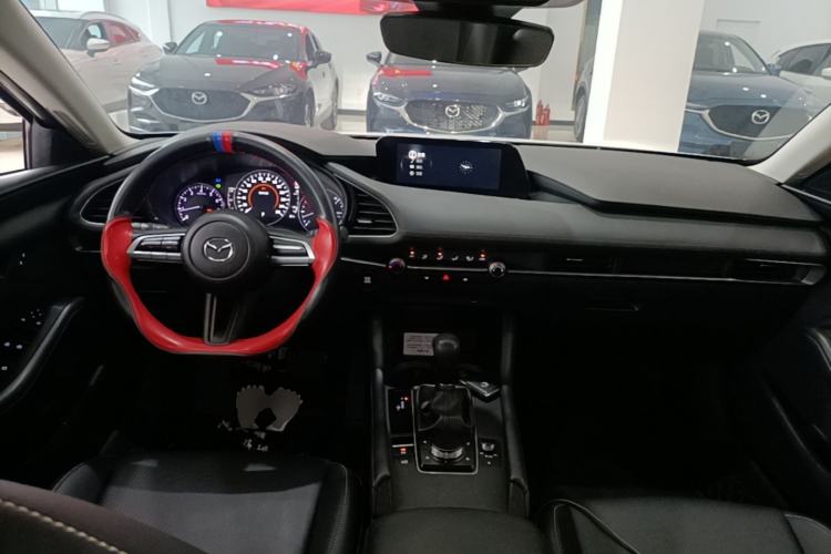 Used Mazda 3 Axela 2023 2.0L Automatic Zhiqing Edition Center Console