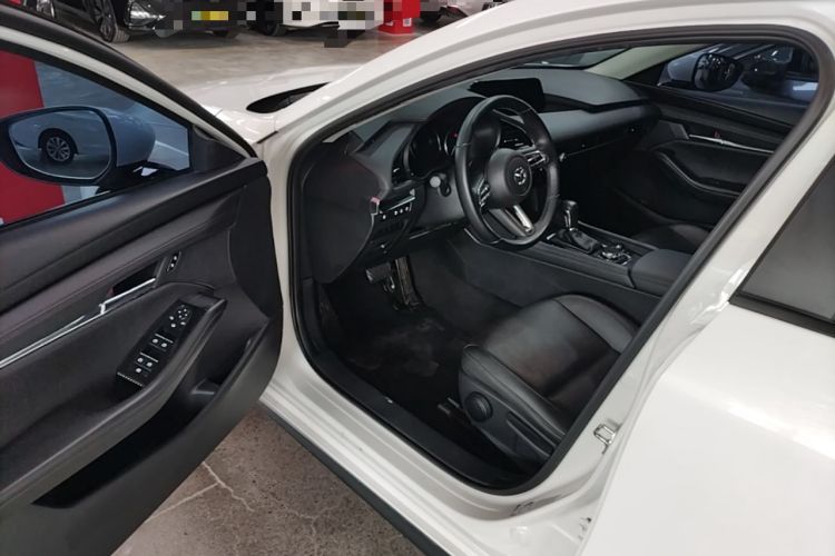 Used Mazda 3 Axela 2023 2.0L Automatic Zhiya Edition Driver Seat