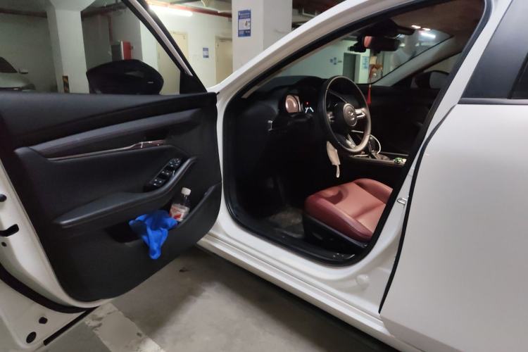 Used Mazda 3 Axela 2023 2.0L Automatic Zhiyao Edition Driver Seat