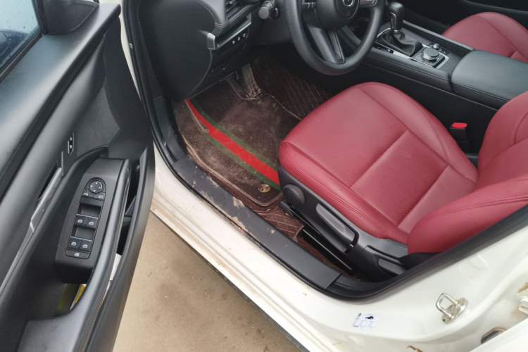 Used Mazda 3 Axela 2023 2.0L Automatic Zhiqing Edition Driver Seat
