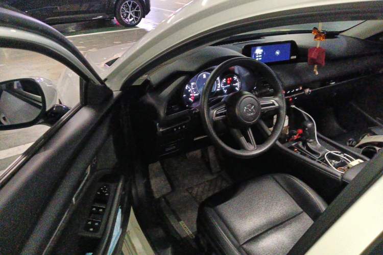 Used Mazda 3 Axela 2023 1.5L Automatic Zhiyue Edition Driver Seat