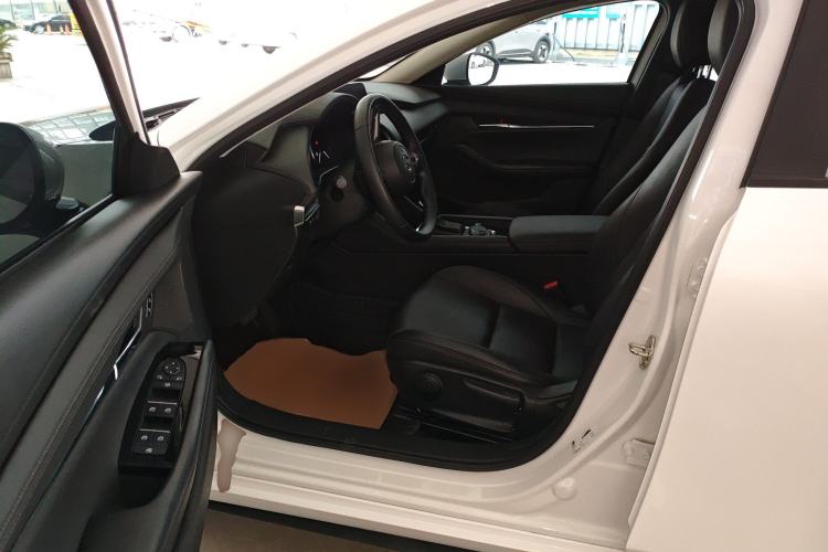 Used Mazda 3 Axela 2023 2.0L Automatic Zhiqing Edition Driver Seat
