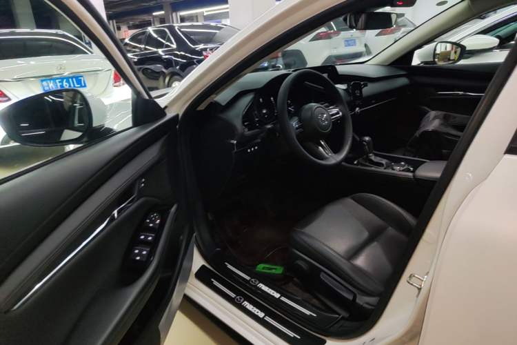 Used Mazda 3 Axela 2023 2.0L Automatic Zhiya Edition Driver Seat