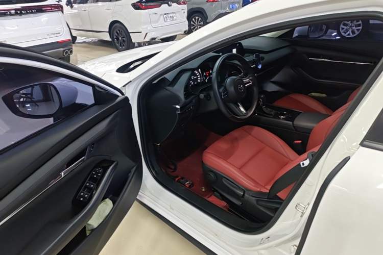 Used Mazda 3 Axela 2023 2.0L Automatic ZhiXuan Edition Driver Seat