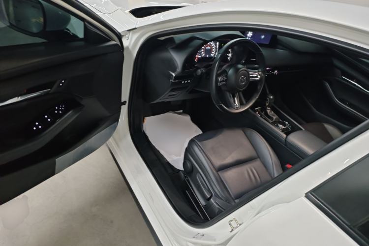 Used Mazda 3 Axela 2023 2.0L Automatic Zhiya Edition Driver Seat
