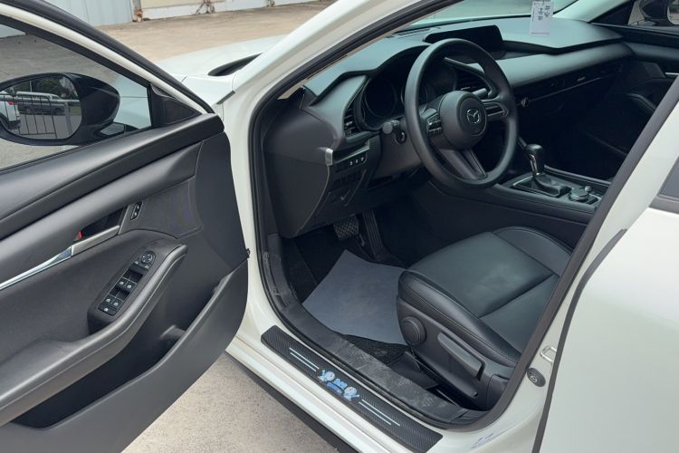 Used Mazda 3 Axela 2023 2.0L Automatic Zhiqing Edition Driver Seat