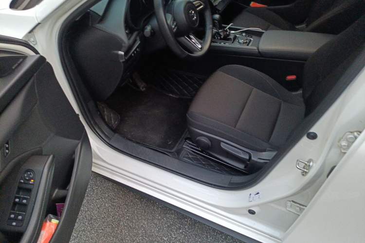 Used Mazda 3 Axela 2023 2.0L Automatic Zhiqing Edition Driver Seat
