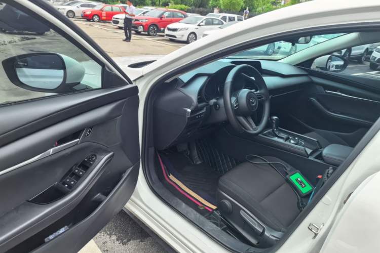 Used Mazda 3 Axela 2023 2.0L Automatic Zhiqing Edition Driver Seat