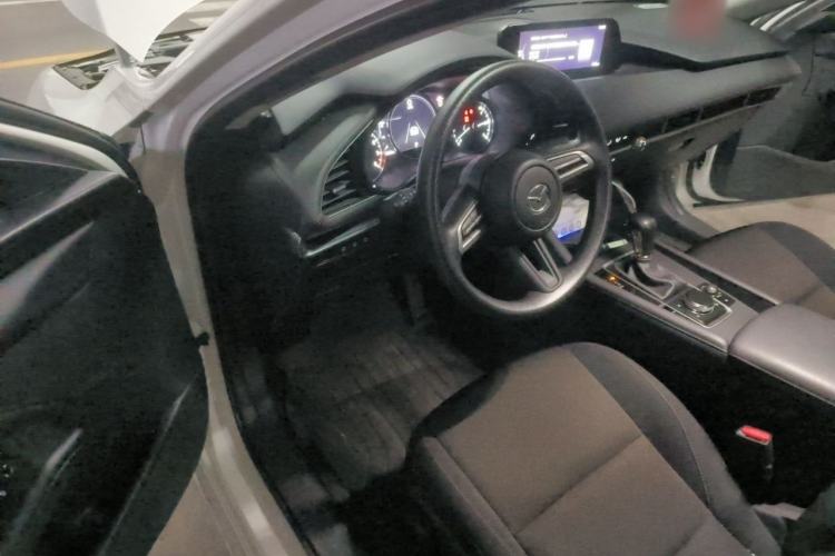 Used Mazda 3 Axela 2023 2.0L Automatic ZhiZhen Edition Driver Seat