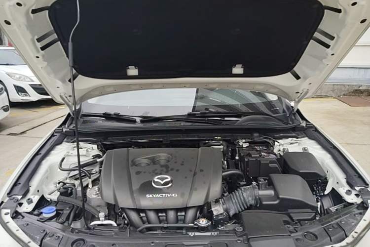 Used Mazda 3 Axela 2023 2.0L Automatic Zhiqing Edition Engine Bay