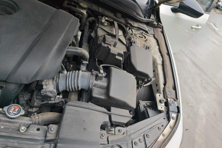 Used Mazda 3 Axela 2023 2.0L Automatic ZhiZhen Edition Engine Bay Left