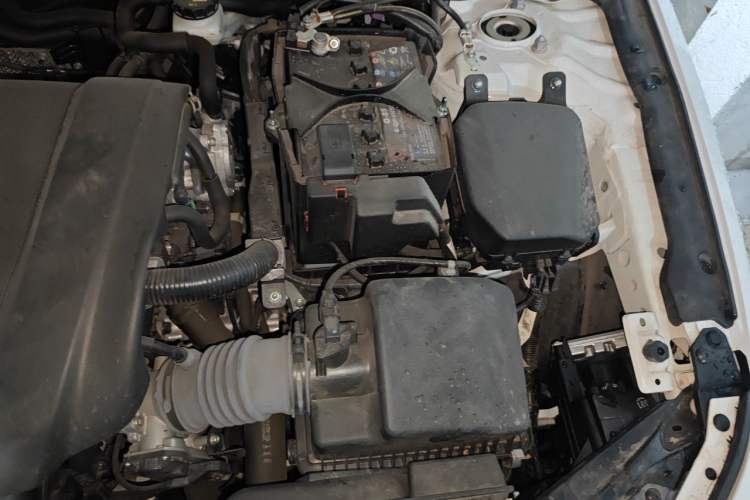 Used Mazda 3 Axela 2023 2.0L Automatic ZhiZhen Edition Engine Bay Left