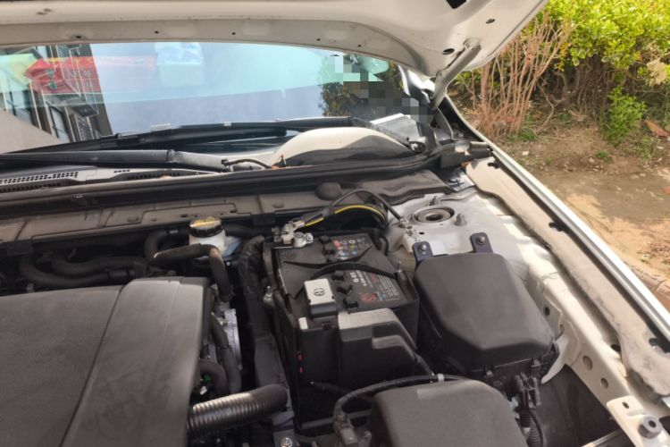 Used Mazda 3 Axela 2023 2.0L Automatic ZhiZhen Edition Engine Bay Left