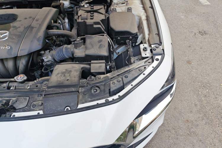 Used Mazda 3 Axela 2023 1.5L Manual ZhiMei Edition Engine Bay Left