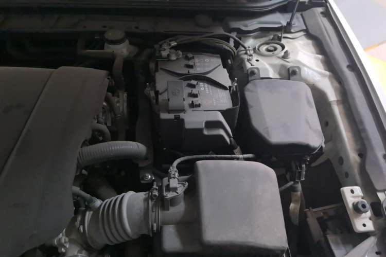 Used Mazda 3 Axela 2023 2.0L Automatic Zhiqing Edition Engine Bay Left