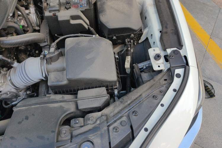 Used Mazda 3 Axela 2023 2.0L Automatic ZhiZhen Edition Engine Bay Left