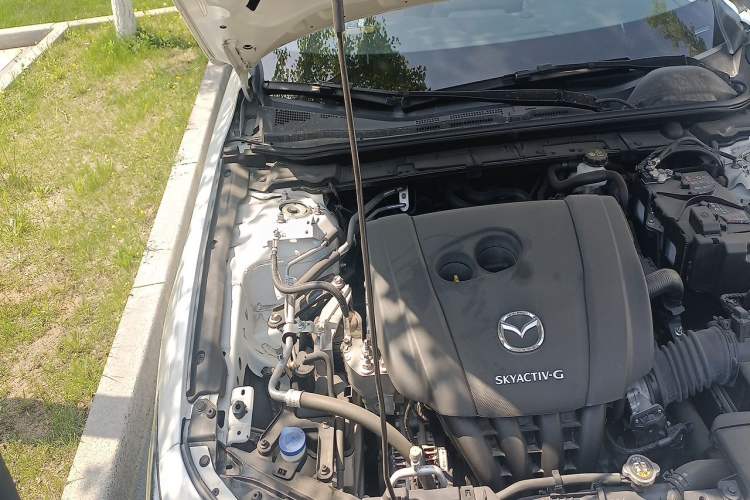 Used Mazda 3 Axela 2023 2.0L Automatic Zhiqing Edition Engine Bay Right