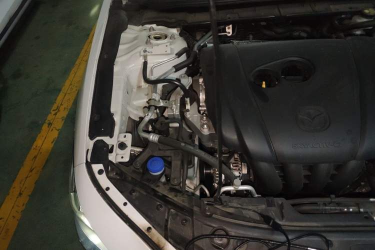 Used Mazda 3 Axela 2023 2.0L Automatic ZhiZhen Edition Engine Bay Right