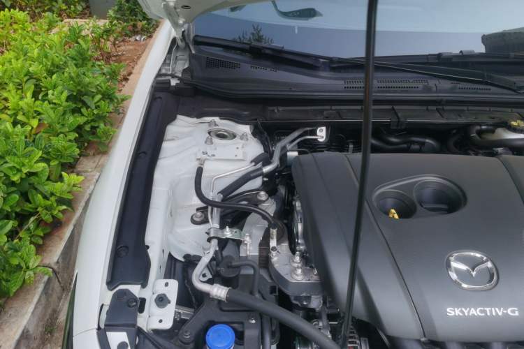 Used Mazda 3 Axela 2023 2.0L Automatic ZhiZhen Edition Engine Bay Right