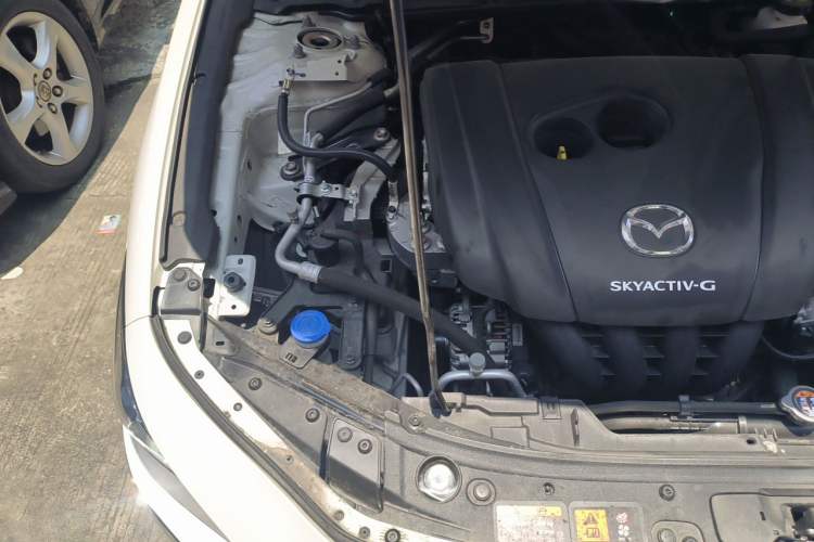 Used Mazda 3 Axela 2023 2.0L Automatic ZhiZhen Edition Engine Bay Right