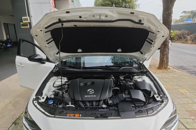 Used Mazda 3 Axela 2023 2.0L Automatic ZhiZhen Edition Engine Bay