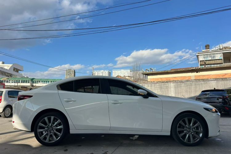 Used Mazda 3 Axela 2023 2.0L Automatic ZhiXuan Edition Exterior 1