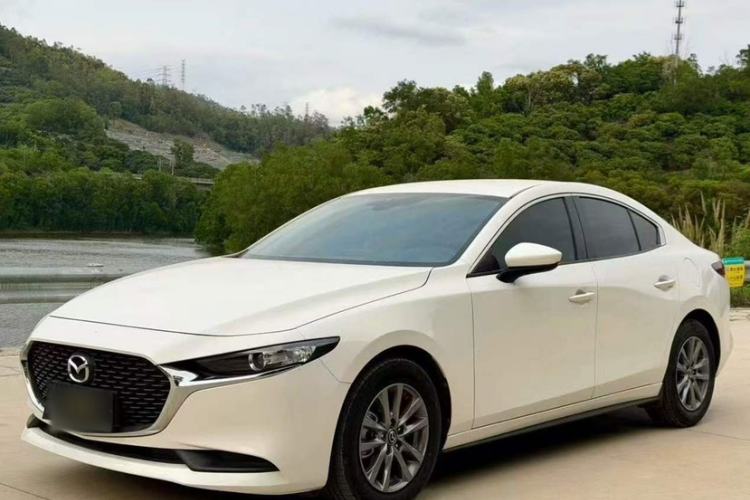 Used Mazda 3 Axela 2023 2.0L Automatic Zhiqing Edition Exterior 1