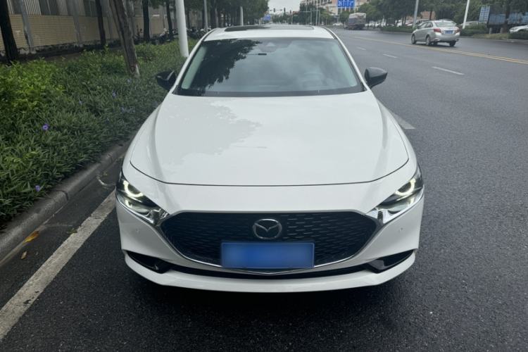 Used Mazda 3 Axela 2023 2.0L Automatic ZhiZun Edition Exterior 1