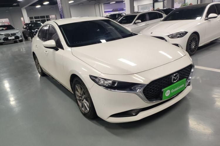 Used Mazda 3 Axela 2023 1.5L Manual ZhiMei Edition Exterior 1