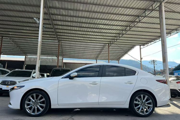 Used Mazda 3 Axela 2023 2.0L Automatic ZhiXuan Edition Exterior 2