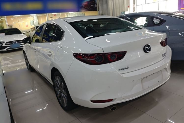 Used Mazda 3 Axela 2023 2.0L Automatic ZhiZhen Edition Exterior 2