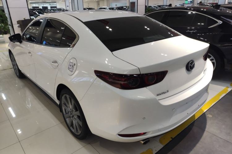 Used Mazda 3 Axela 2023 2.0L Automatic ZhiZhen Edition Exterior 2