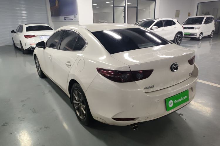 Used Mazda 3 Axela 2023 1.5L Manual ZhiMei Edition Exterior 2