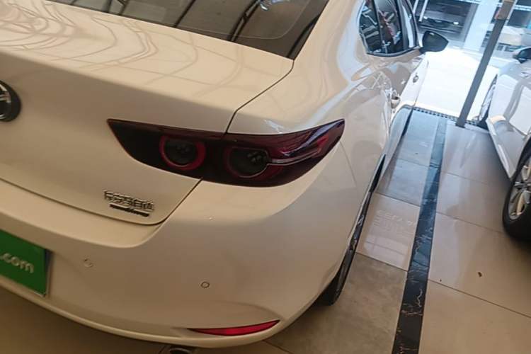 Used Mazda 3 Axela 2023 2.0L Automatic Zhiyao Edition Exterior 3
