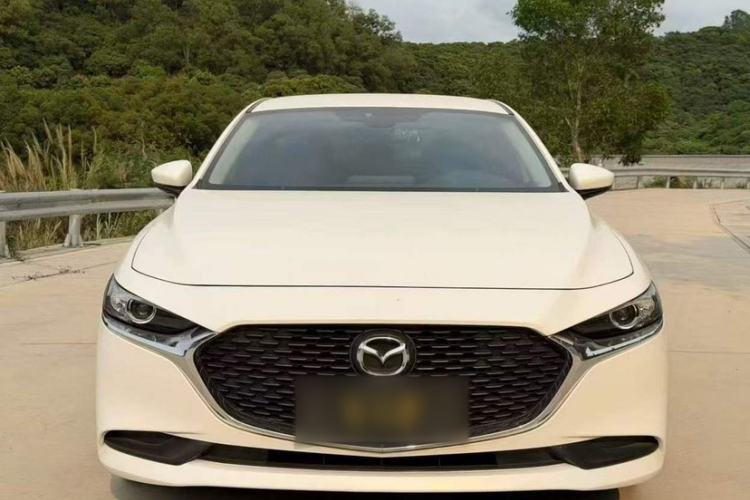 Used Mazda 3 Axela 2023 2.0L Automatic Zhiqing Edition Exterior 3