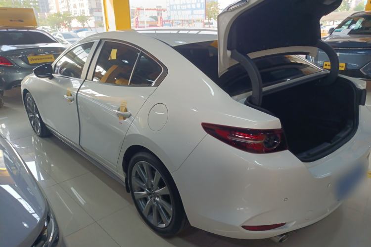 Used Mazda 3 Axela 2023 2.0L Automatic Zhiyao Edition Exterior 3