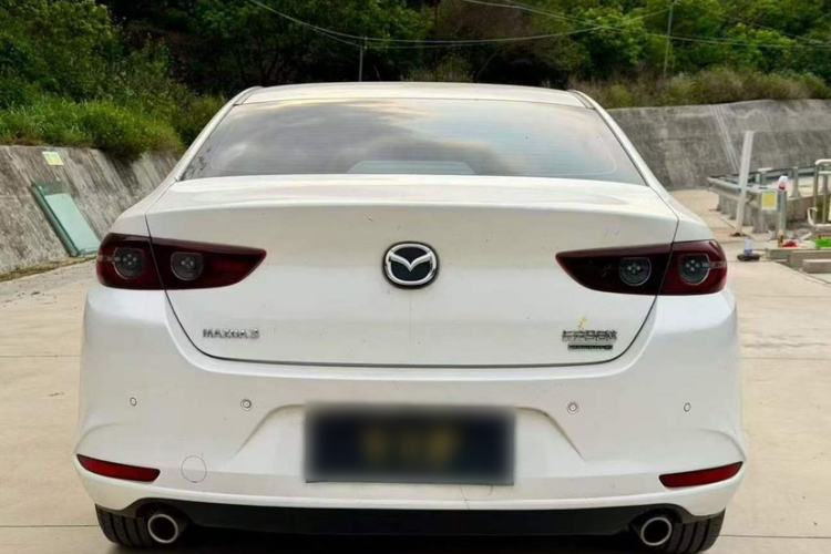 Used Mazda 3 Axela 2023 2.0L Automatic Zhiqing Edition Exterior 4