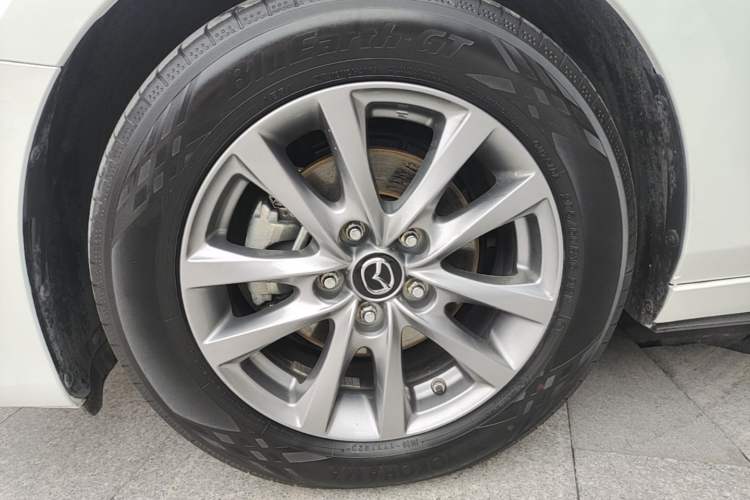 Used Mazda 3 Axela 2023 2.0L Automatic Zhiqing Edition Exterior 4